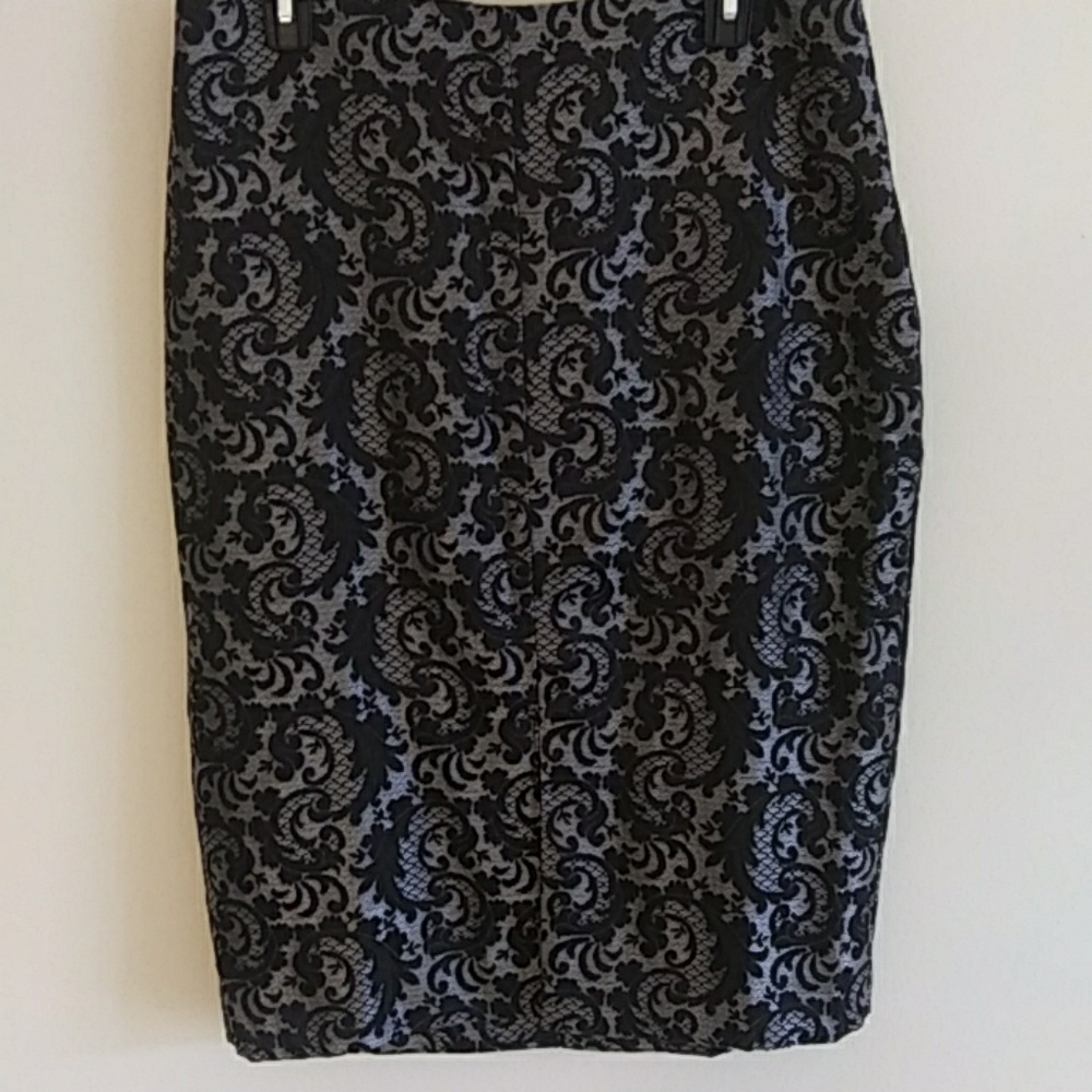 Worthington Silver/Black Patterned Pencil Skirt